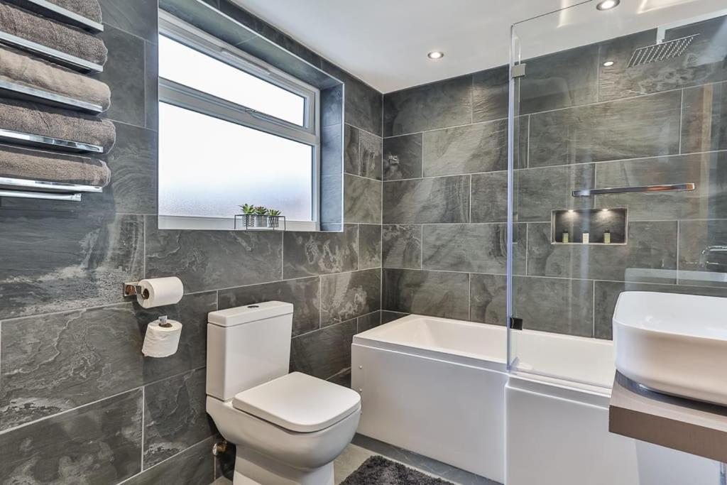 Luxury Spacious Pad With Games Room Sheffield Buitenkant foto