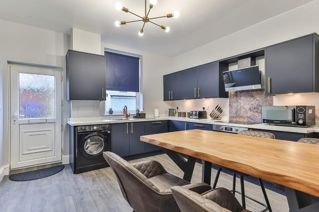 Luxury Spacious Pad With Games Room Sheffield Buitenkant foto